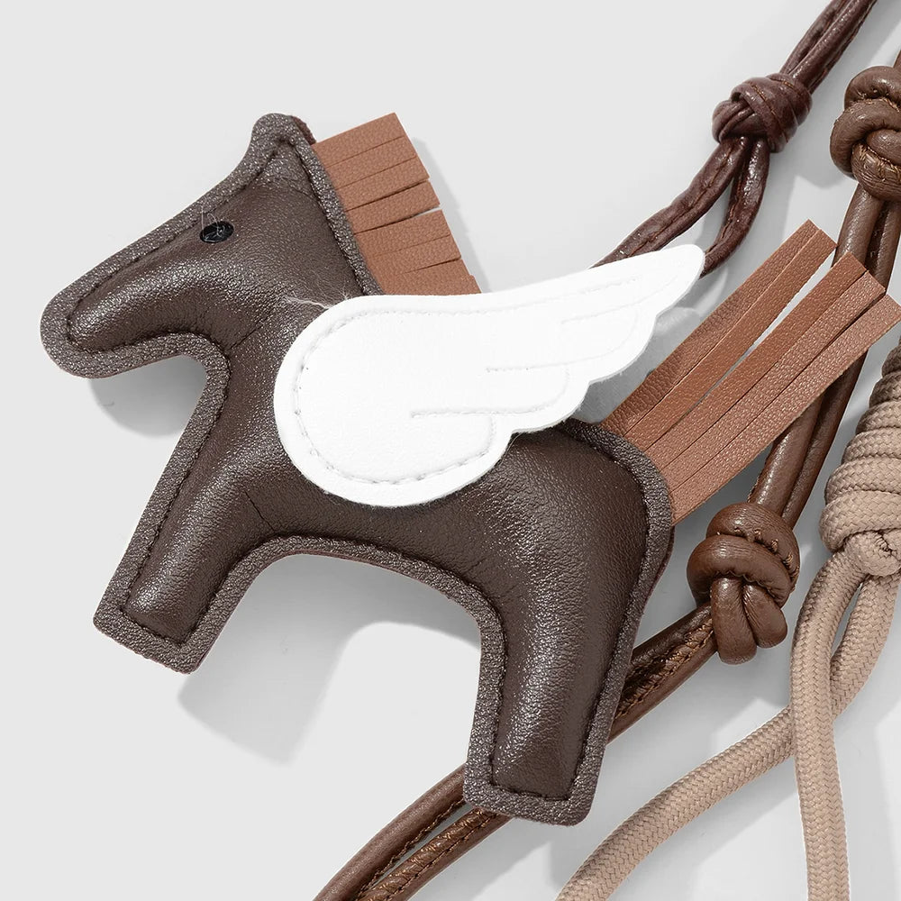 Pegasus bag chain met fluffy pompon - Zilver, bruin en wit